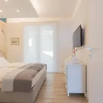Appartement Valarin & Valarin Elite By Rent Vercana