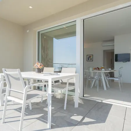 Apartamento Valarin Luxury & Wellness, By Rent Vercana